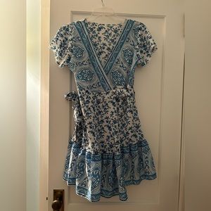 Gorgeous wrap around dress